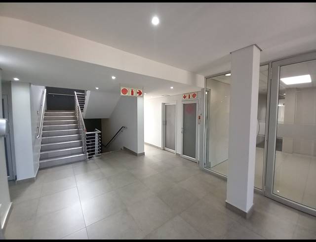 784M² OFFICE TO LET IN BRYANSTON